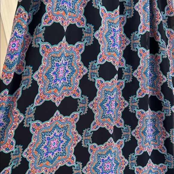 Doe & Rae Black and Pink Patterned Dress - Picture 4 of 4